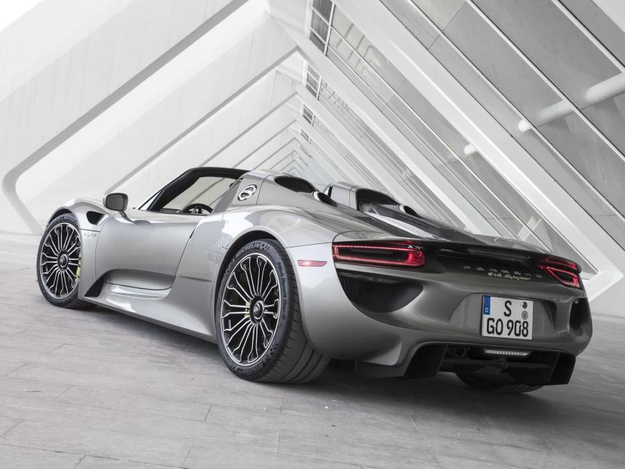  Porsche 918 Spyder 2014 года  (US) (фото 21 из 28)